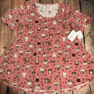 LuLaRoe Large Perfect Tee - Bulldogs